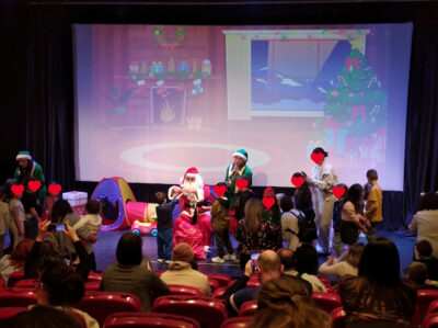 Ο Άγιος Βασίλης και οι αδέξιοι βοηθοί του