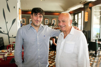 Με μεγάλη επιτυχία πραγματοποιήθηκε η συνέντευξη Τύπου για την πρεμιέρα της παράστασης «Τα πήρες όλα κι έφυγες – Η ζωή του Στράτου Διονυσίου» στη Θεσσαλονίκη