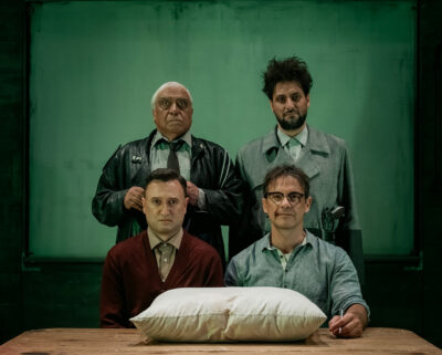 Ο Πουπουλένιος