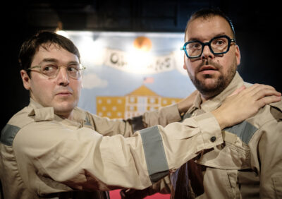 Όλα Μόνοι Μας