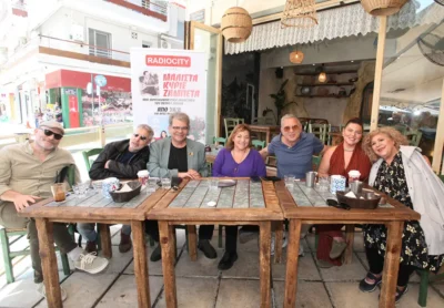 Συνέντευξη Τύπου με πενιές για την έναρξη της μουσικοθεατρικής παράστασης «Μάλιστα κύριε Ζαμπέτα» στη Θεσσαλονίκη 