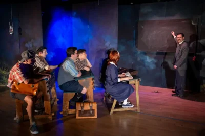 Ένα παιδί μετράει τ' άστρα