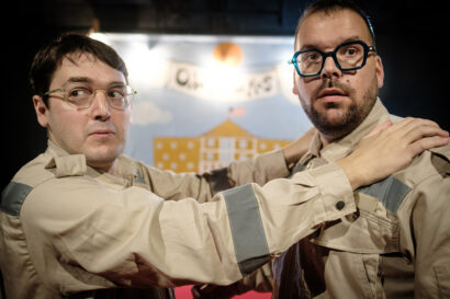 Όλα Μόνοι Μας