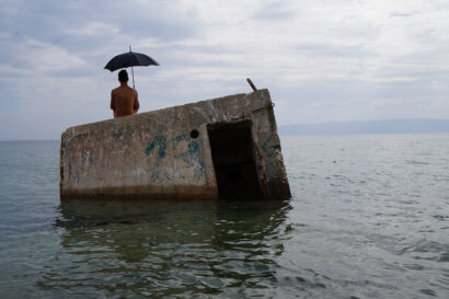 Αλέξανδρος Πλωμαρίτης. Becoming a Ghost