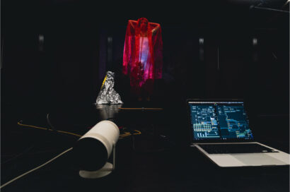 Βάκχες: Εσύ ο πρόθυμος να δεις τα αόρατα